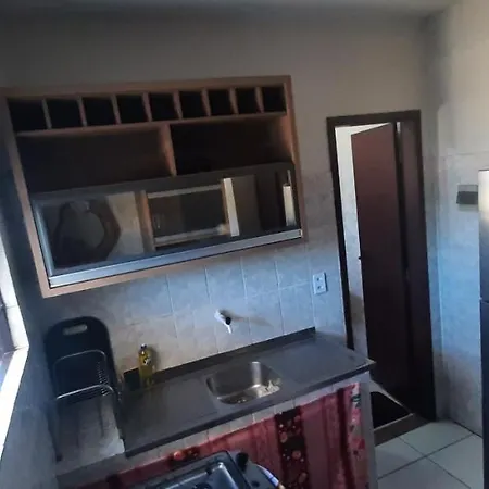 Casa 2 Quartos em Cabo Frio Piscina e Área Gourmet Cantim do Goiano Hospedagens-2